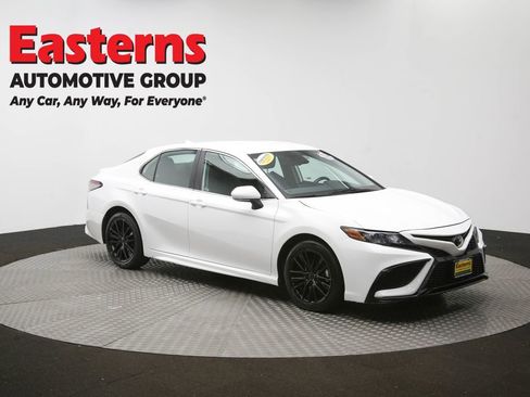Used 2024 Toyota Camry SE image 49