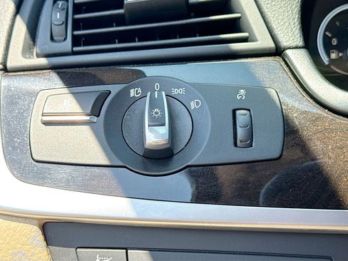 Used 2015 BMW 528i Sedan RWD image 35