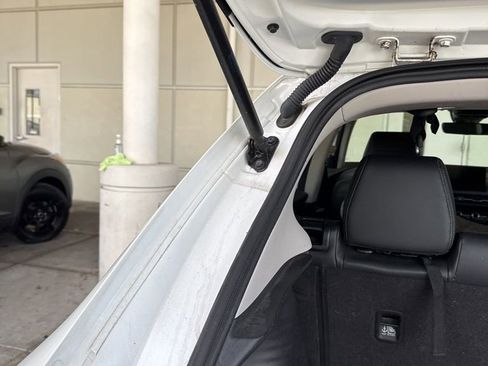 Used 2023 Honda HR-V EX-L image 17