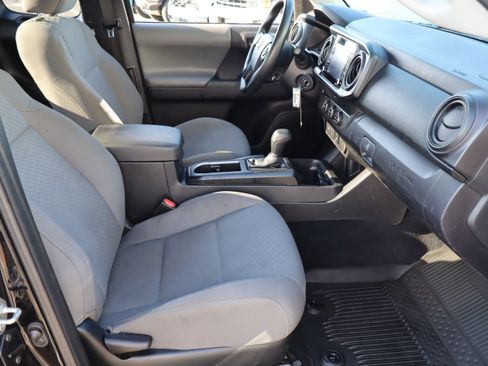 Used 2022 Toyota Tacoma SR RWD image 34