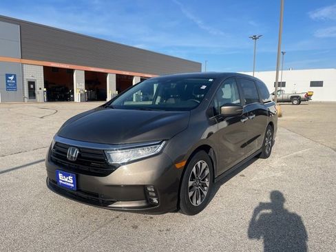 Used 2021 Honda Odyssey EX-L image 2