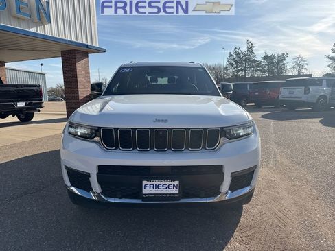 Used 2024 Jeep Grand Cherokee L Limited w/ Luxury Tech Group II image 8