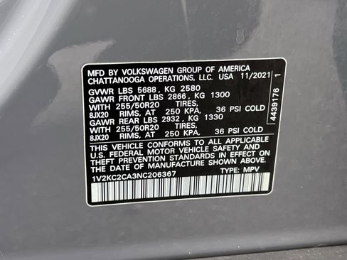 Used 2022 Volkswagen Atlas Cross Sport SE AWD/4WD image 36
