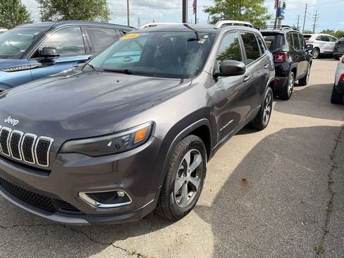 Used 2019 Jeep Cherokee Limited w/ Trailer Tow Group AWD/4WD image 1