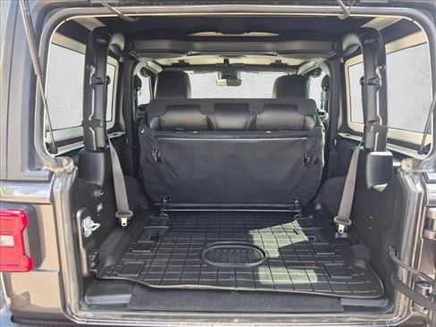 Used 2021 Jeep Wrangler Rubicon AWD/4WD image 6