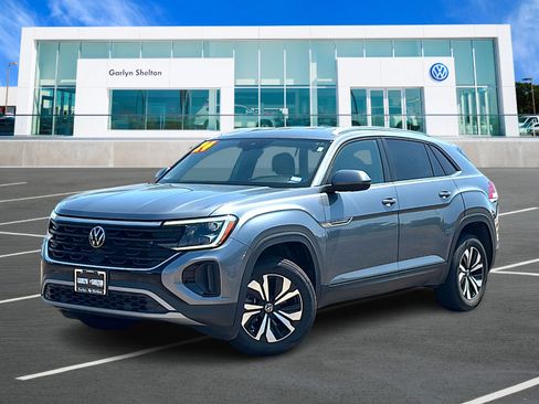 Used 2024 Volkswagen Atlas Cross Sport SE FWD image 1