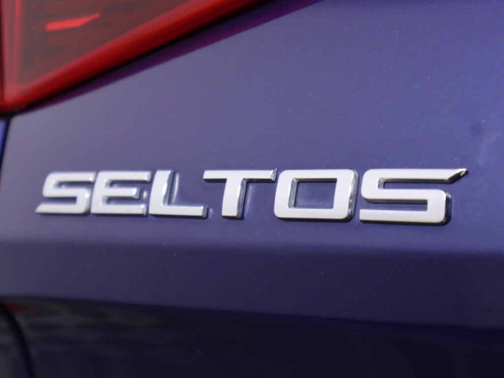 Used 2021 Kia Seltos S FWD image 36