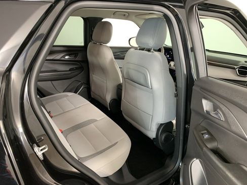 Used 2025 Chevrolet TrailBlazer LT image 33