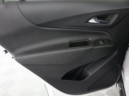 Used 2022 Chevrolet Equinox LT image 25
