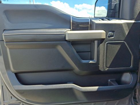 Used 2018 Ford F150 Raptor w/ Equipment Group 802A Luxury AWD/4WD image 12