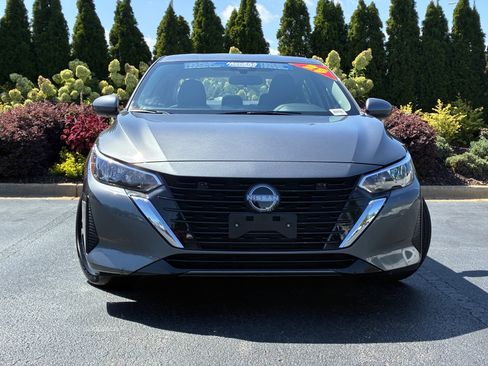 Used 2025 Nissan Sentra SV w/ All-Weather Package FWD image 5