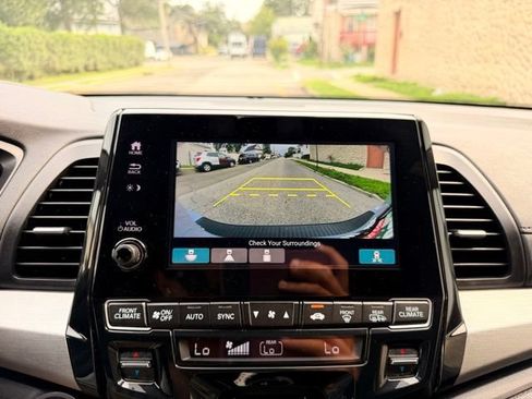 Used 2023 Honda Odyssey Sport image 33