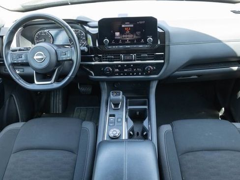 Used 2025 Nissan Pathfinder SV AWD/4WD image 23