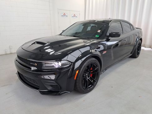 Used 2021 Dodge Charger Scat Pack image 2