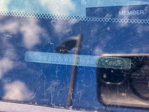 Used 2022 Toyota Tacoma TRD Sport w/ TRD Premium Sport Package image 3