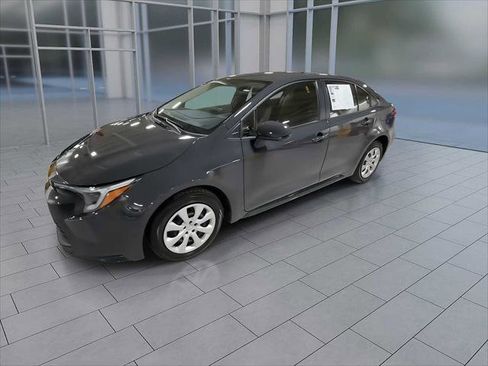 Certified 2024 Toyota Corolla LE image 4