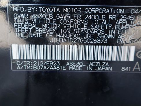 Used 2016 Lexus IS 200t w/ F Sport Package RWD image 35