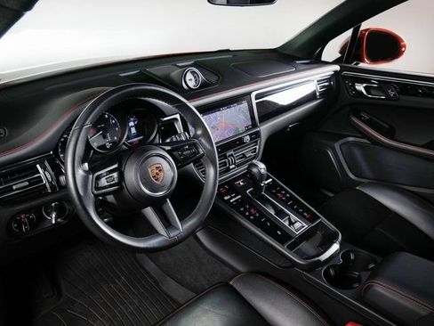 Certified 2024 Porsche Macan S AWD/4WD image 14
