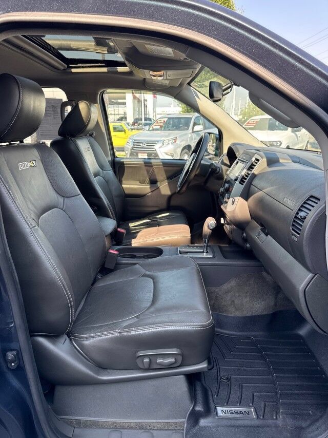 Used 2018 Nissan Frontier PRO-4X AWD/4WD image 17