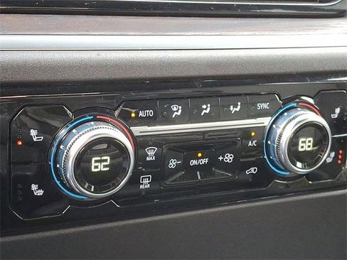 Used 2025 GMC Sierra 1500 SLT image 16