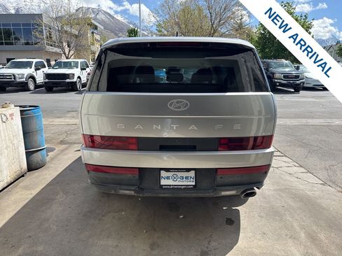Used 2024 Hyundai Santa Fe SE image 6