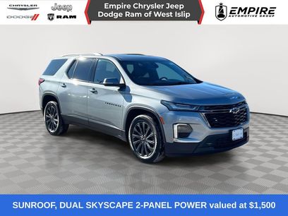 Used 2023 Chevrolet Traverse RS