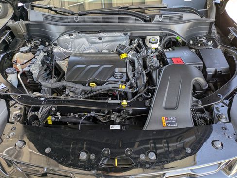 Used 2024 Chevrolet Trax ACTIV w/ Sunroof Package FWD image 29