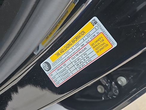 Used 2025 GMC Sierra 1500 Elevation w/ Preferred Package image 12