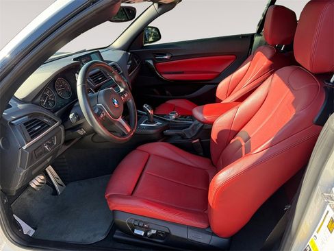 Used 2016 BMW M235i xDrive Convertible image 9