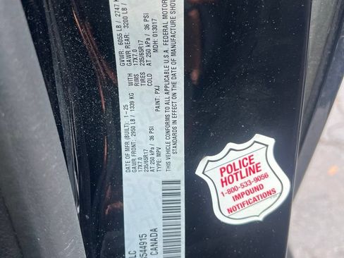 Used 2025 Chrysler Pacifica Select FWD image 4