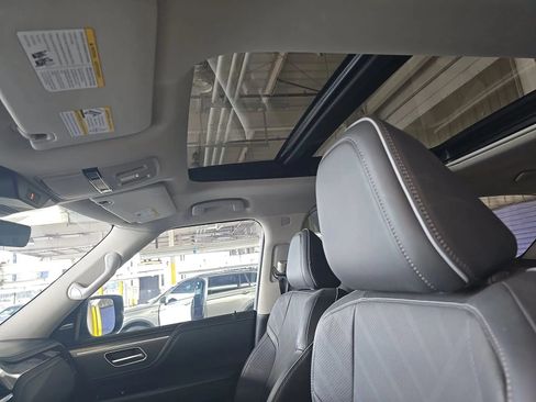 Used 2025 INFINITI QX80 Luxe w/ Cargo Package RWD image 12