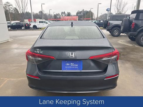 Used 2022 Honda Civic EX image 5