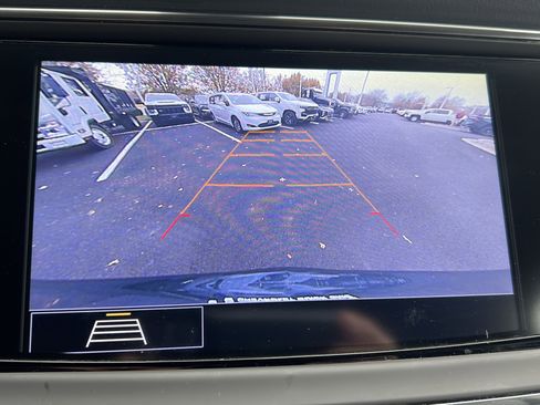 Used 2021 Buick Enclave Premium w/ Sun and Sites Package image 25