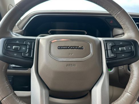 Used 2021 GMC Yukon Denali w/ Denali Premium Package image 35