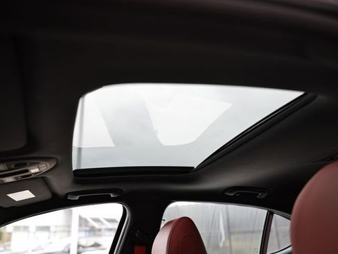 New 2025 Genesis G70 2.5T w/ Sport Prestige Package image 17