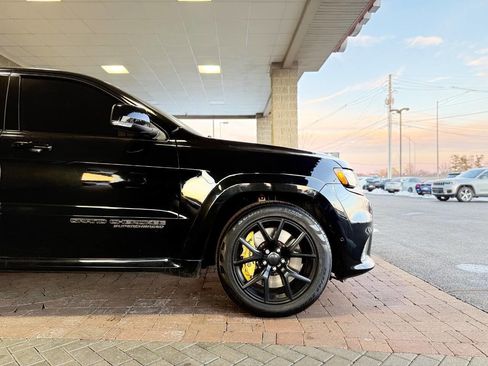 Used 2018 Jeep Grand Cherokee Trackhawk image 14