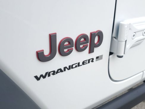 Used 2023 Jeep Wrangler Unlimited Rubicon image 9