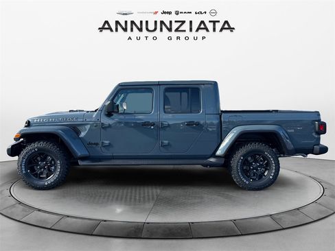 New 2025 Jeep Gladiator Sport image 2