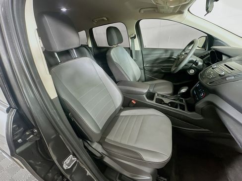 Used 2017 Ford Escape S FWD image 27