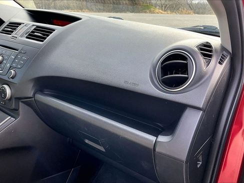 Used 2013 MAZDA MAZDA5 Grand Touring image 21