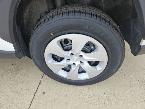 Used 2025 Toyota RAV4 LE image 25