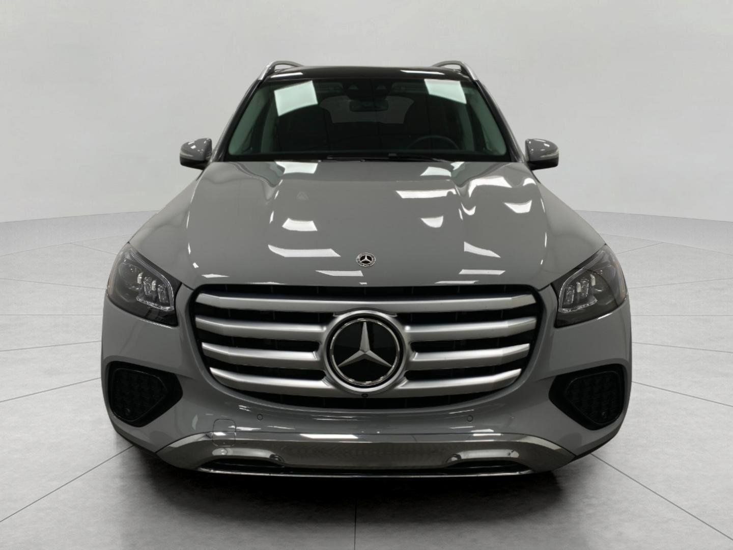 Certified 2026 Mercedes-Benz GLS 450 4MATIC image 47
