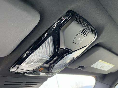 Certified 2024 BMW X5 xDrive40i w/ Premium Package image 28