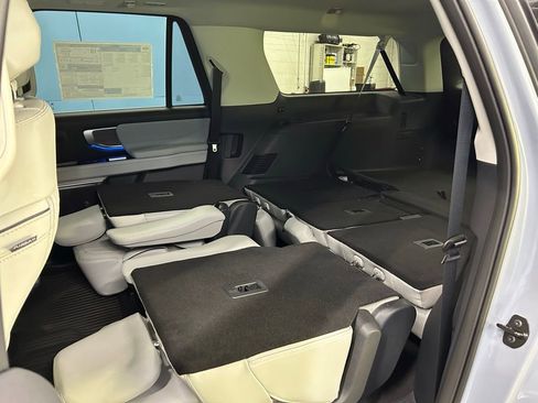 New 2026 Ford Expedition Max Platinum w/ Platinum Ultimate Package image 37