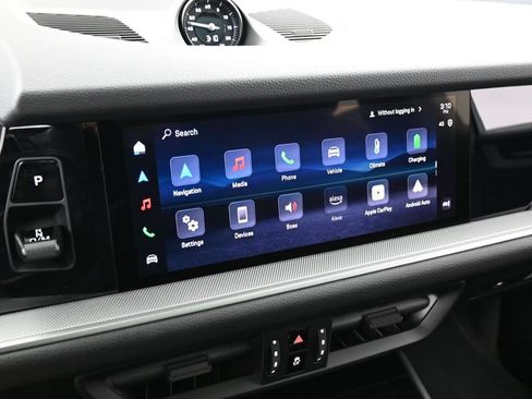 Certified 2026 Porsche Cayenne E-Hybrid AWD/4WD image 21