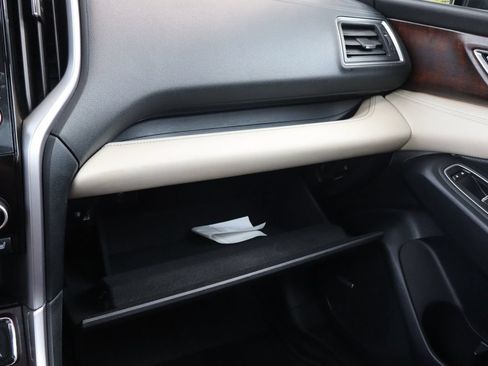 Used 2019 Subaru Ascent Touring AWD/4WD image 39