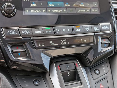 Used 2024 Honda Odyssey EX-L image 19