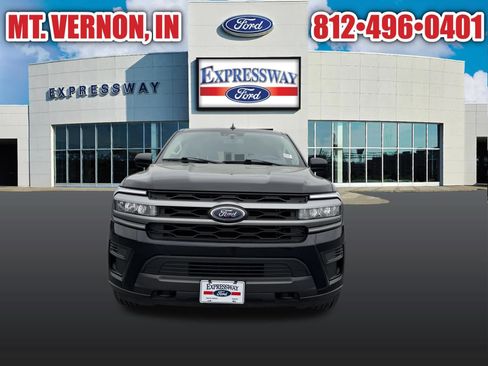 Used 2023 Ford Expedition XLT AWD/4WD image 4