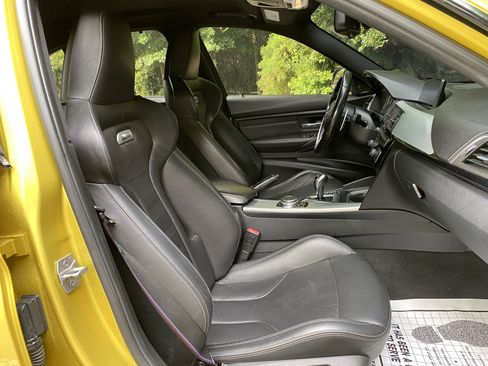 Used 2017 BMW M3 RWD image 33