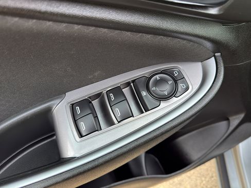 Used 2024 Chevrolet Malibu LT image 12